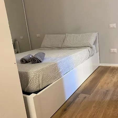 Isola Studio Apartment *